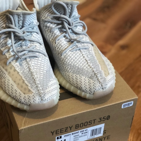 Yeezy Boost 350 Size 11 - Picture 2 of 3